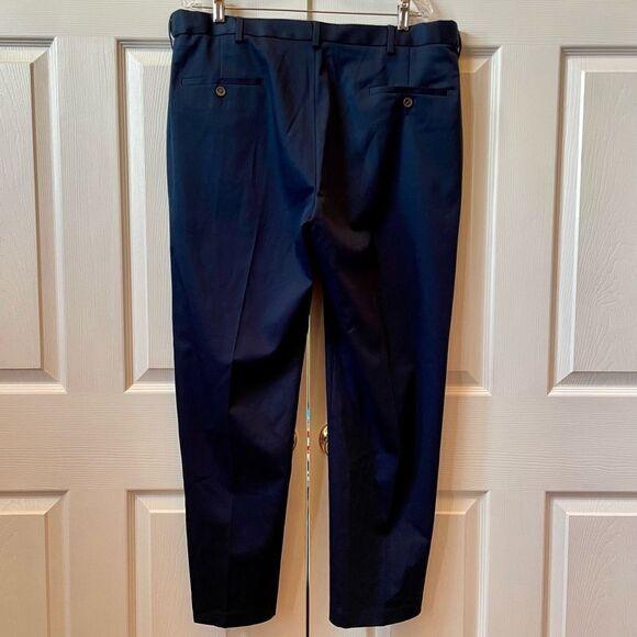 NAVY BLUE HAGGAR CLASSIC FIT PREMIUM NO IRON KHAKI WORN ONCE SIZE 38x29 EC - Picture 5 of 7